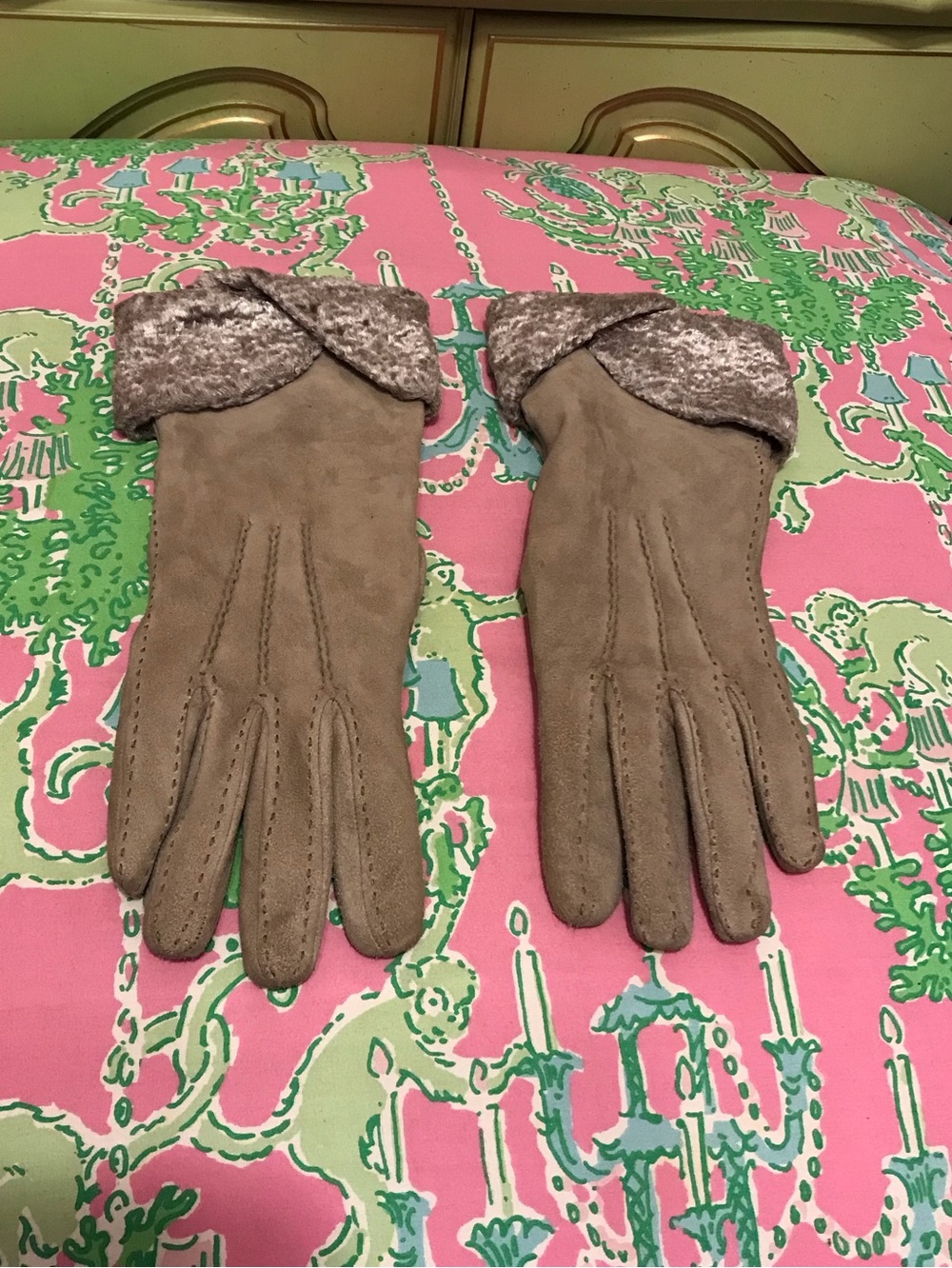 Vintage Nordstrom lambs wool suede gloves size 8